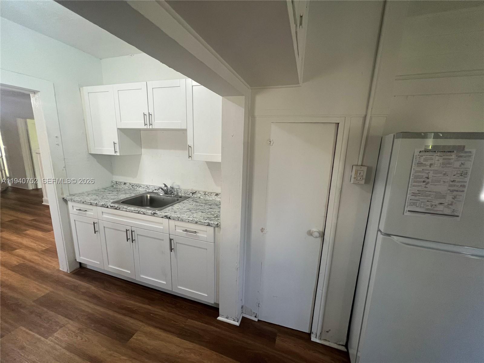 1880 Northwest 28th Street, Unit A Miami, FL 33142 - Photo 11 of 14