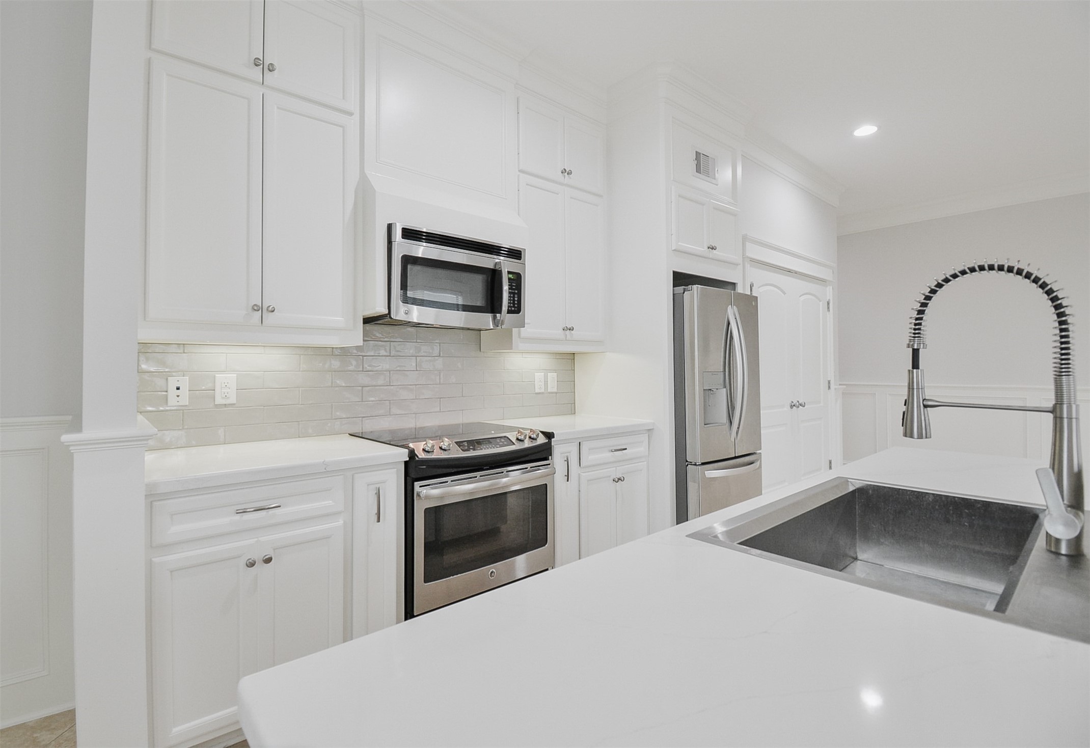 2802 Morrison Street, Unit 109 Houston, TX 77009 - Photo 6 of 40 Gallery Image 6
