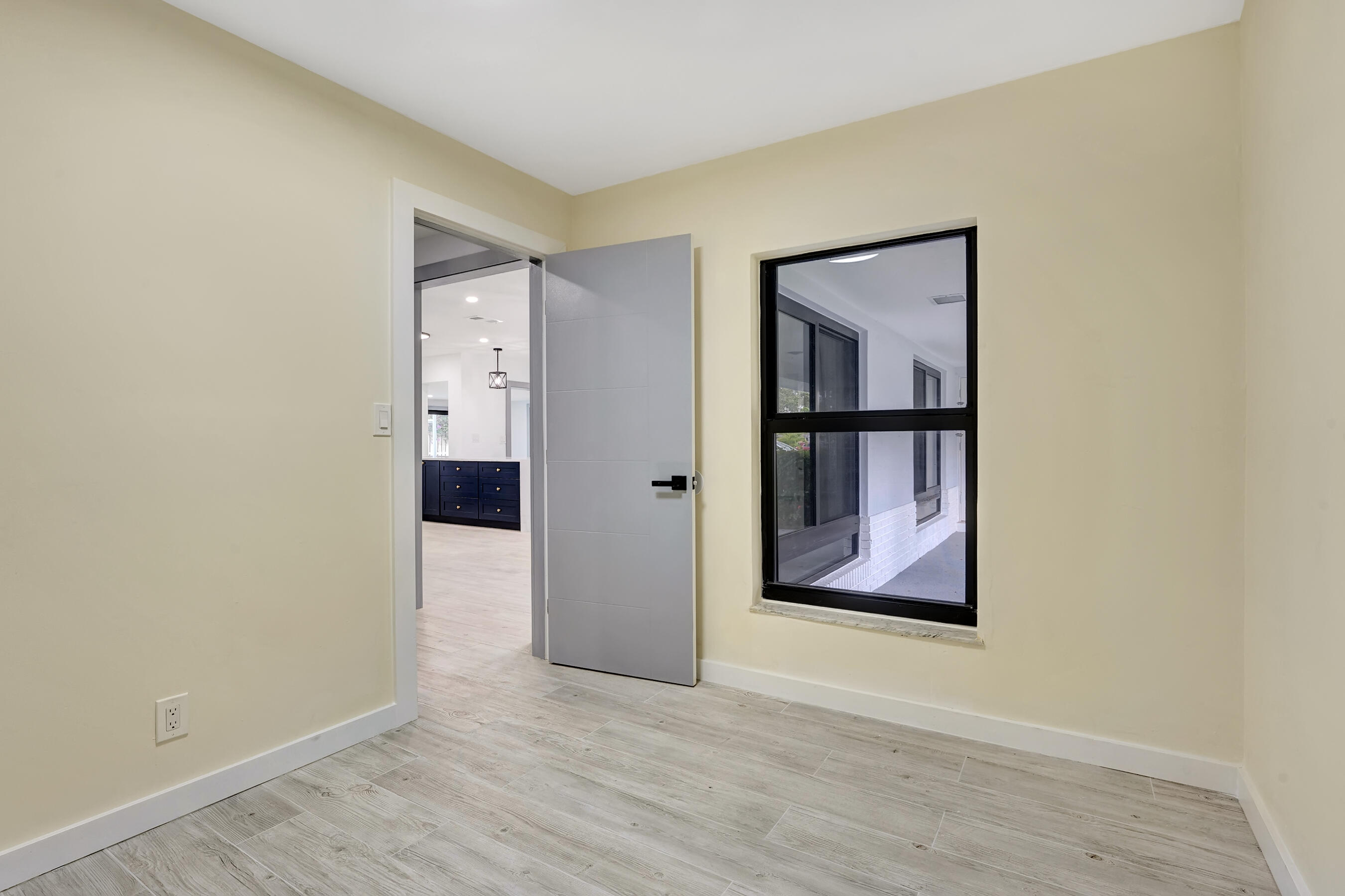806 Southwest 2nd Street Boca Raton, FL 33486 - Photo 14 of 35 DSC05946