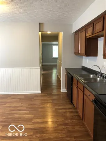 $1,500 | 651 North Beville Avenue, Indianapolis, IN 46201