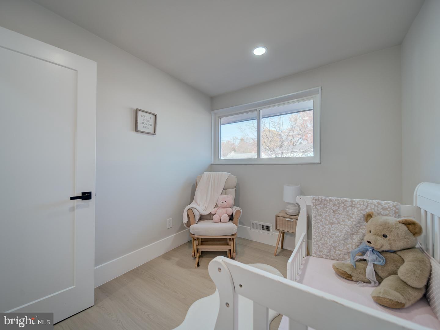 2906 Radius Road Silver Spring, MD 20902 - Photo 24 of 43 a living room with furniture