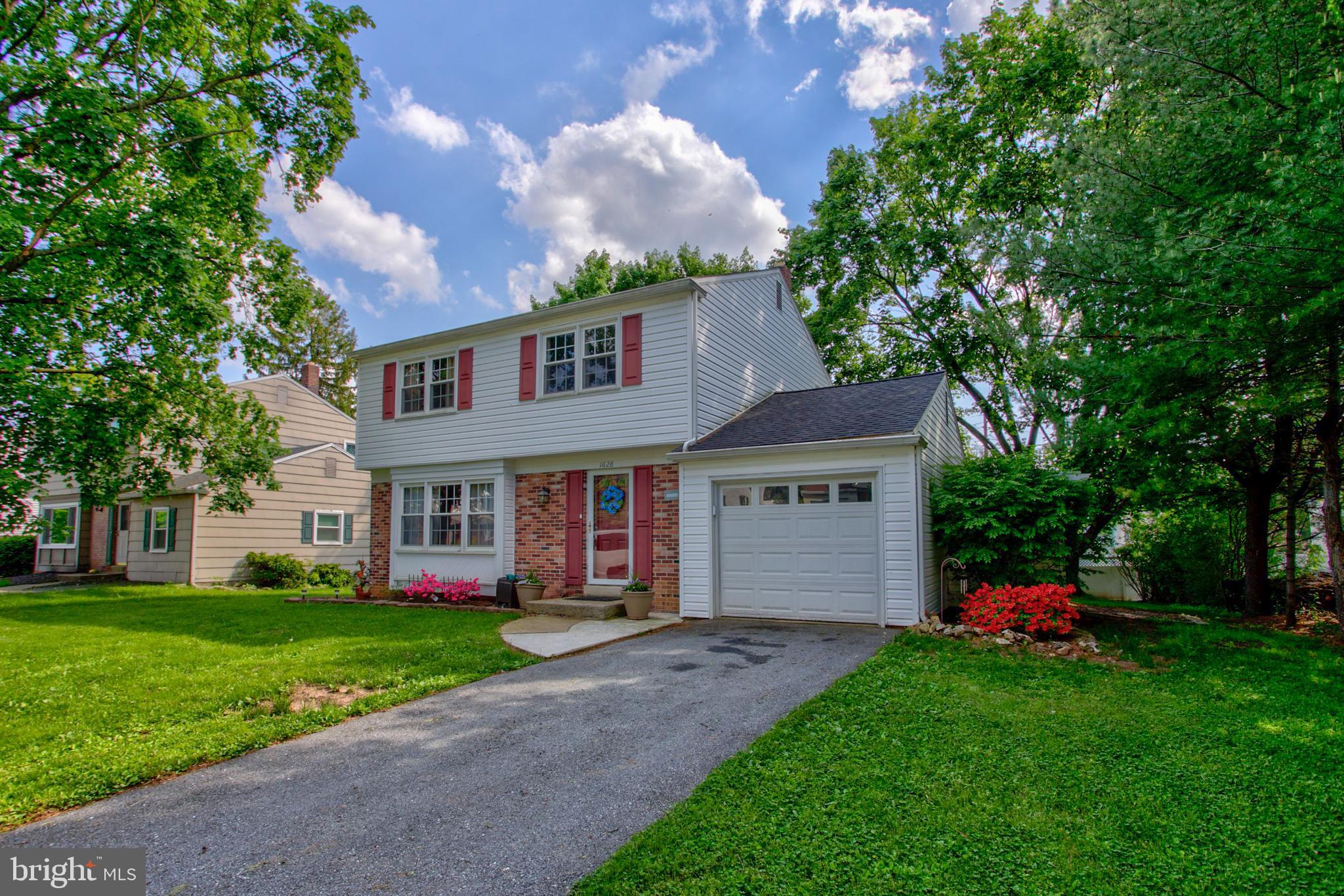 1628 Robert Road Lancaster, PA 17601 - Photo 2 of 28 Gallery Image 2