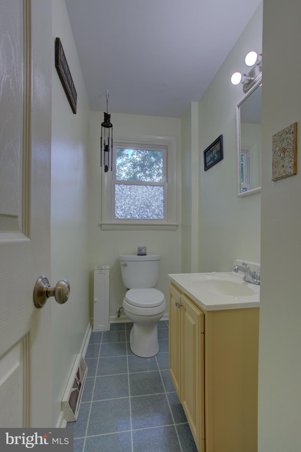 1628 Robert Road Lancaster, PA 17601 - Photo 11 of 28 Gallery Image 11