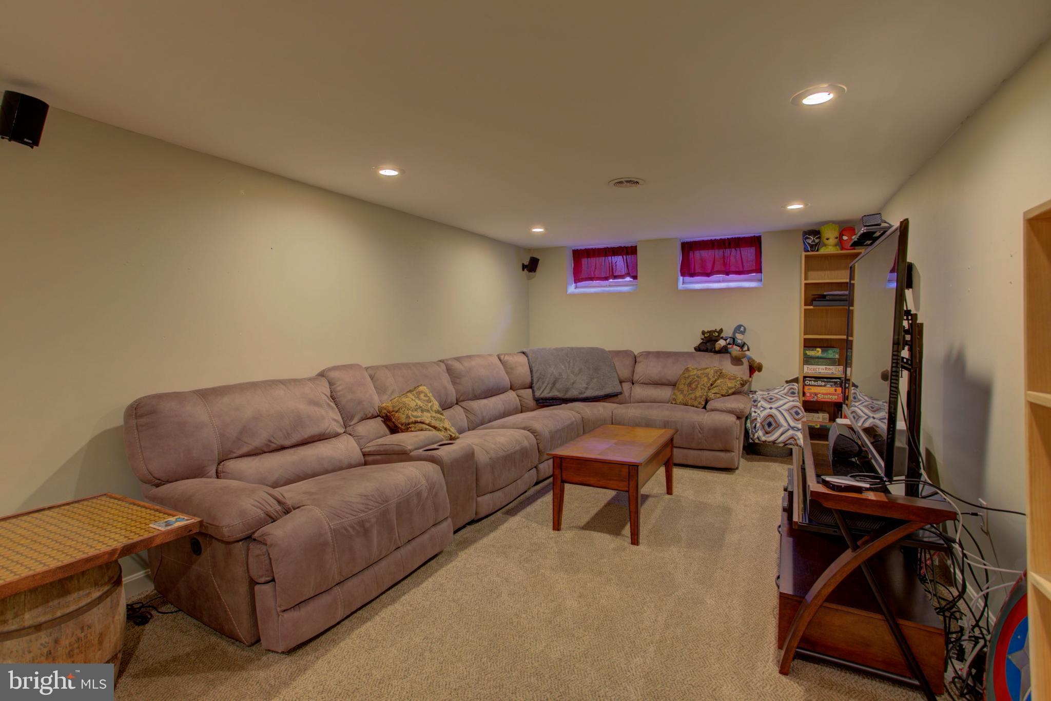 1628 Robert Road Lancaster, PA 17601 - Photo 21 of 28 Gallery Image 21