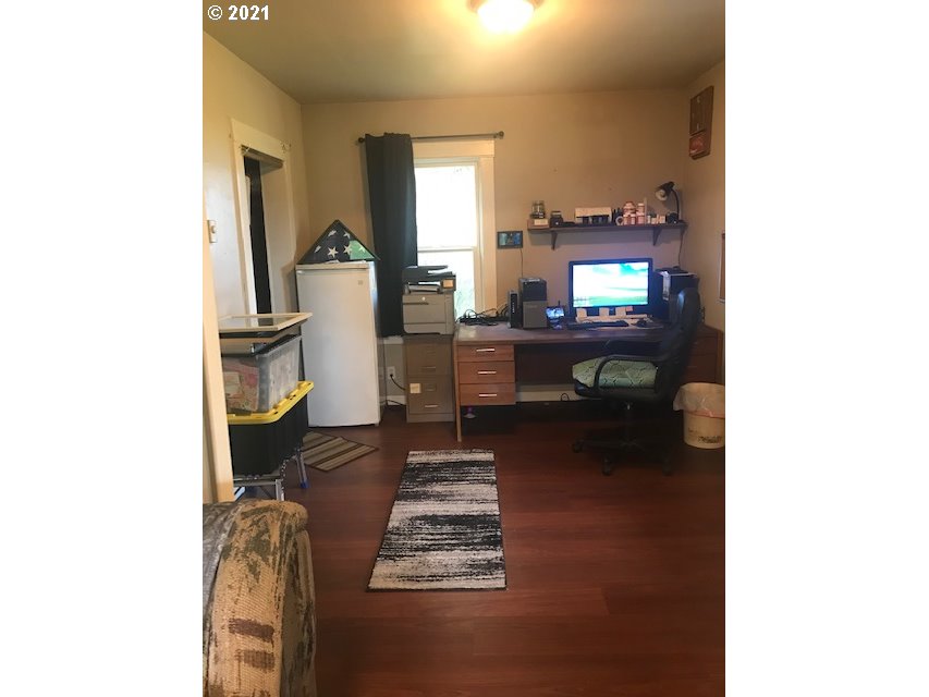 221 Umiker Road Castle Rock, WA 98611 - Photo 12 of 23 Gallery Image 12