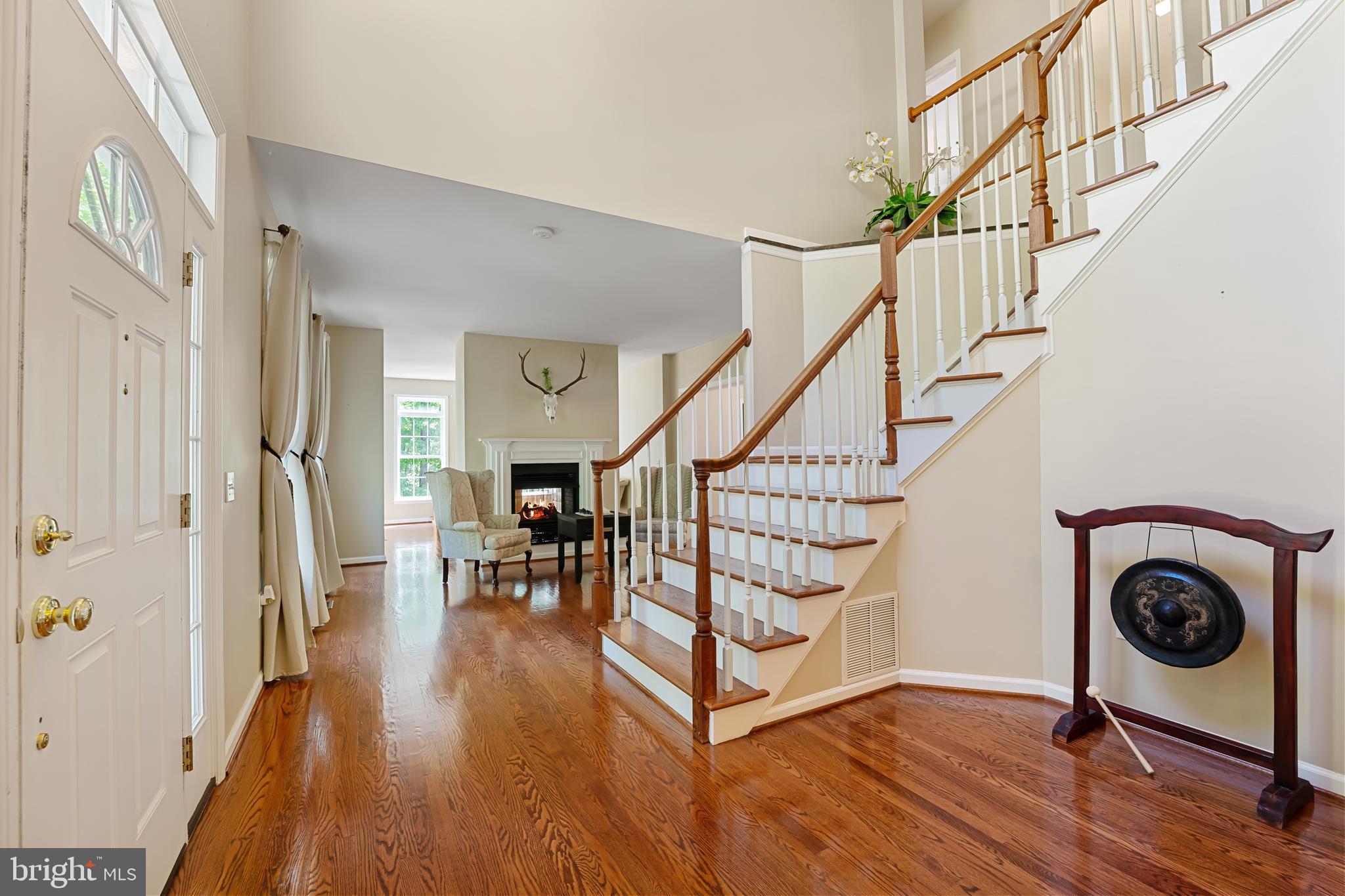 9361 Keyser Road Nokesville, VA 20181 - Photo 30 of 83 Beautiful two story entrance foyer