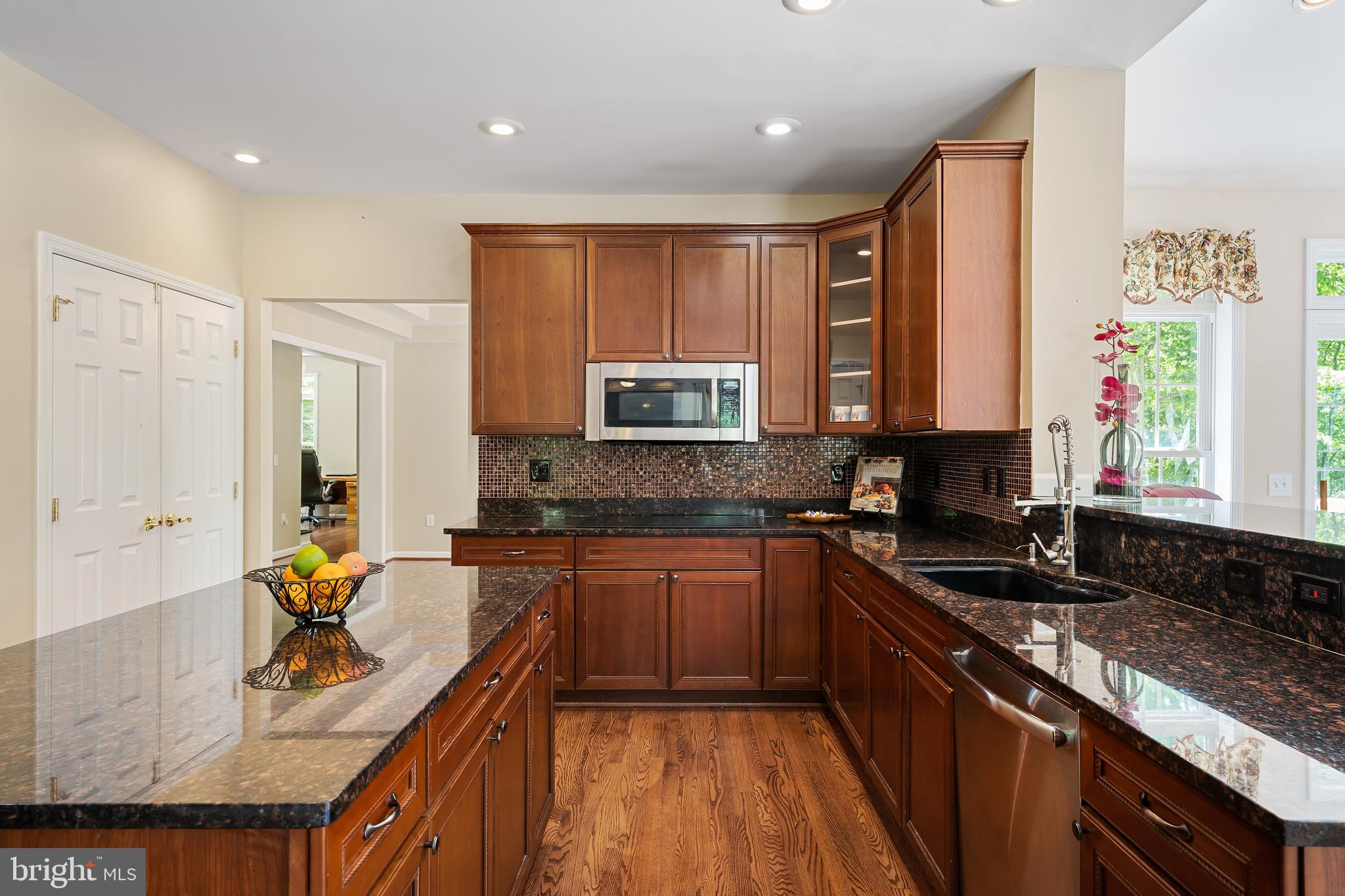 9361 Keyser Road Nokesville, VA 20181 - Photo 34 of 83 Endless counter top space