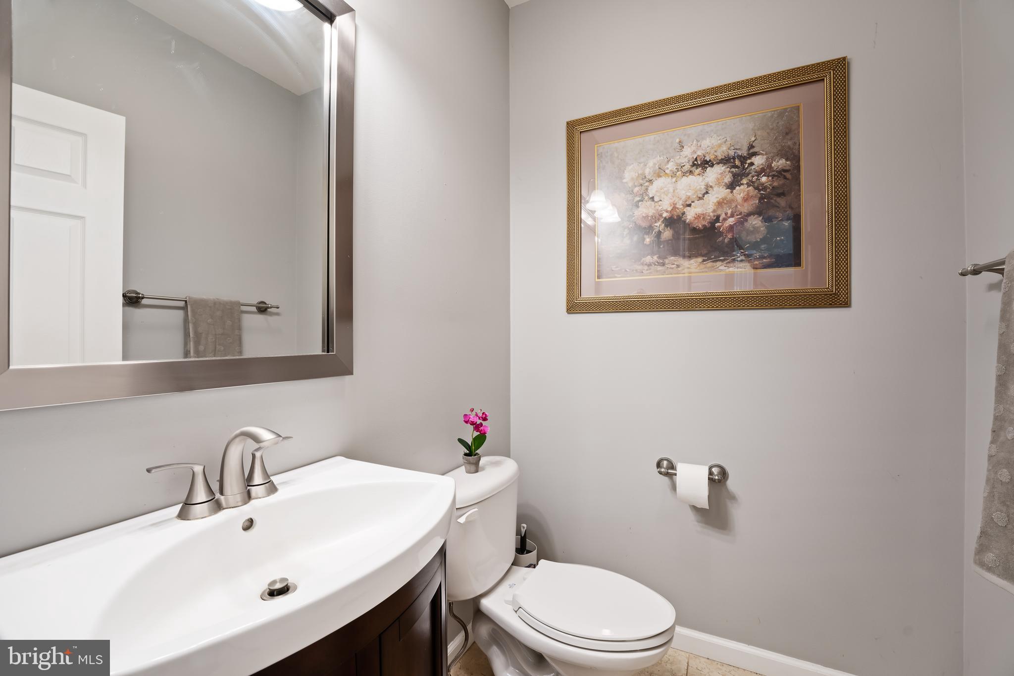 9361 Keyser Road Nokesville, VA 20181 - Photo 51 of 83 Powder room with tiled floor