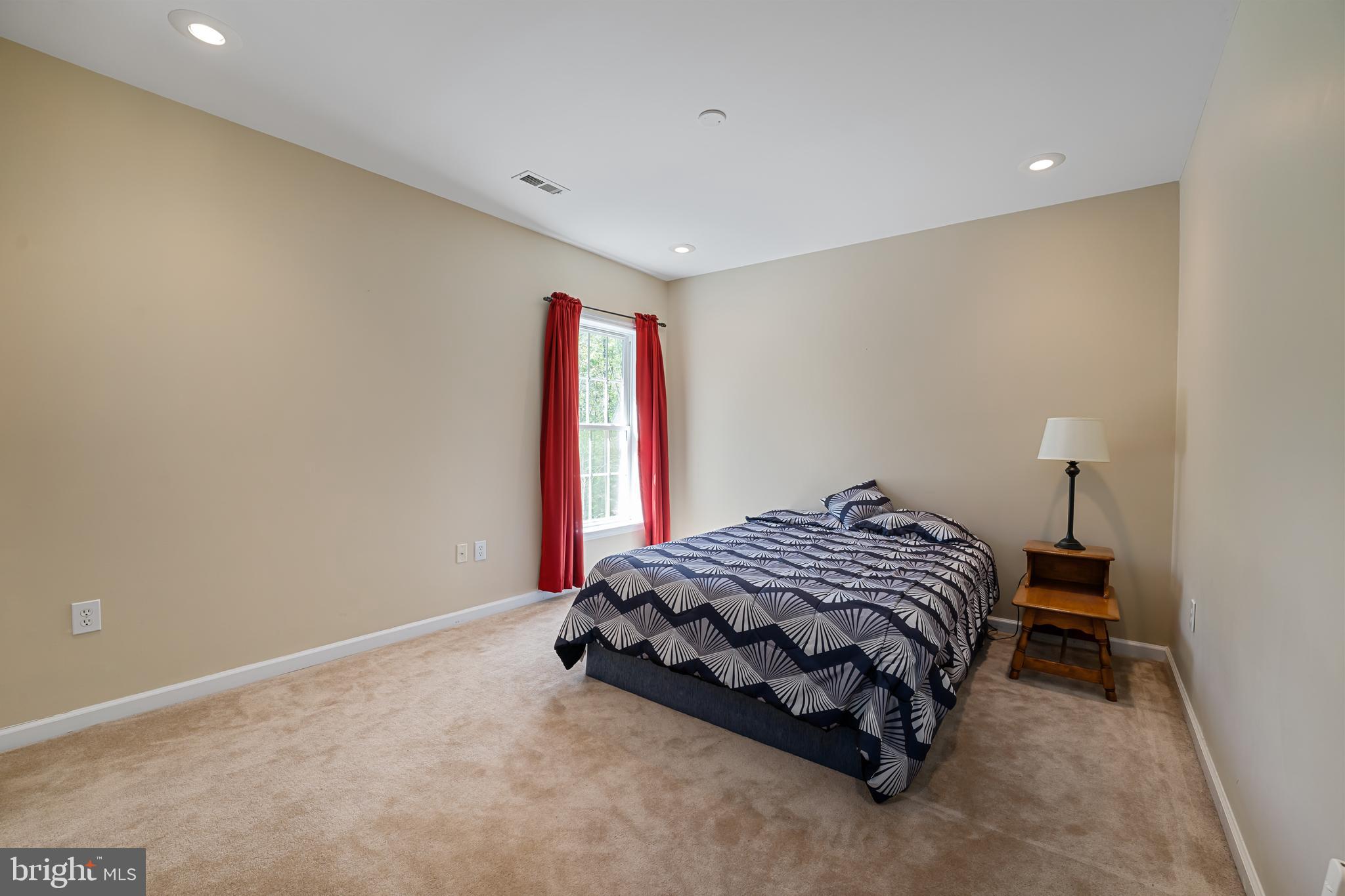 9361 Keyser Road Nokesville, VA 20181 - Photo 62 of 83 Large Bedroom #4 with hall bath