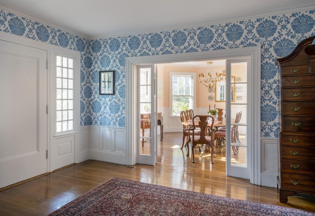 18 Spooner Road Brookline, MA 02467 - Photo 6 of 29