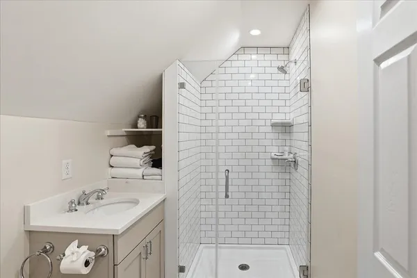 $1,995,000 | 20 Nye Road, Falmouth, MA 02540
