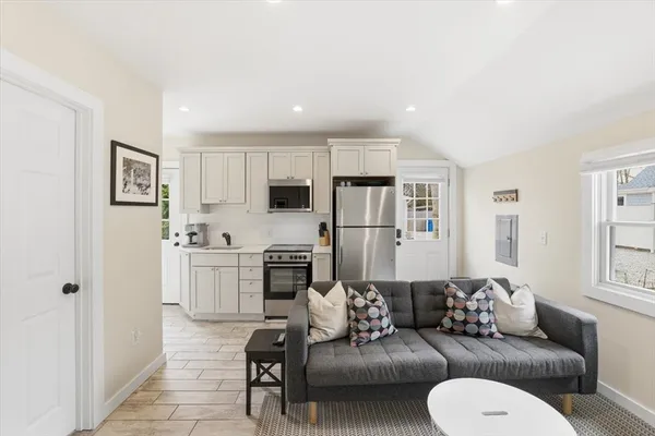 $1,995,000 | 20 Nye Road, Falmouth, MA 02540
