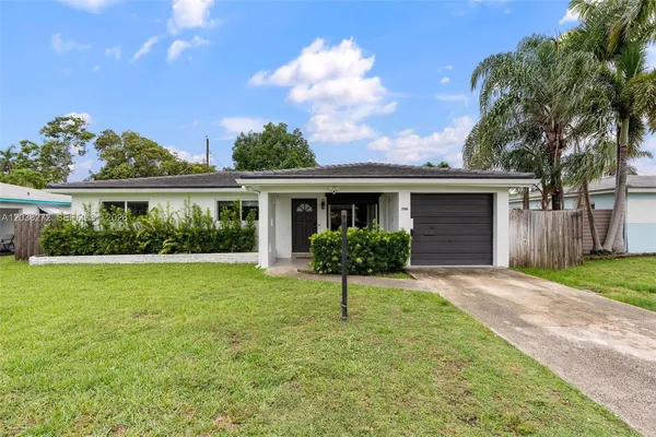 $645,999 | 706 North 32nd Court, Hollywood, FL 33021