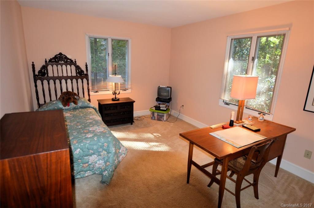 184 Fox Trail, Unit 2 Tryon, NC 28782 - Photo 18 of 23 Gallery Image 18