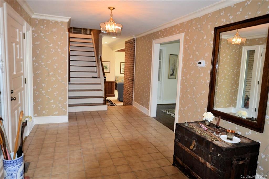 184 Fox Trail, Unit 2 Tryon, NC 28782 - Photo 4 of 23 Gallery Image 4