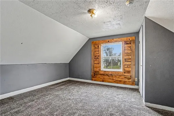 $51,800 | 205 East 2nd Street, Winston, MO 64689