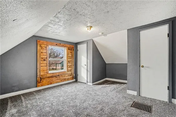 $51,800 | 205 East 2nd Street, Winston, MO 64689