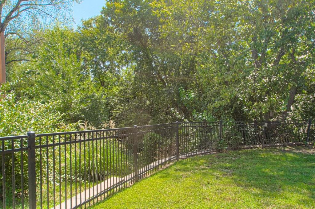 603 Southwest Creek Ridge Drive . Grain Valley, MO 64029 - Photo 23 of 26 Gallery Image 23