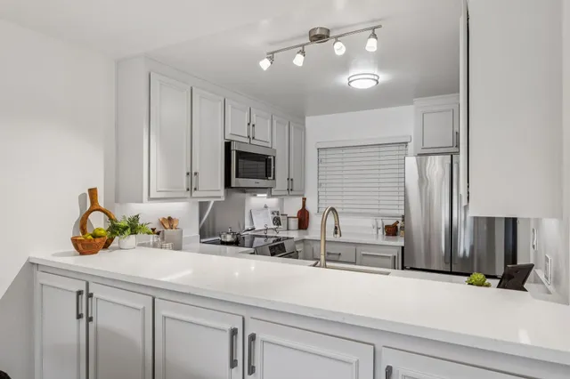 $615,000 | 620 VÃa Casitas, Greenbrae, CA 94904