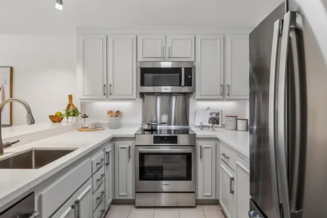 $615,000 | 620 VÃa Casitas, Greenbrae, CA 94904