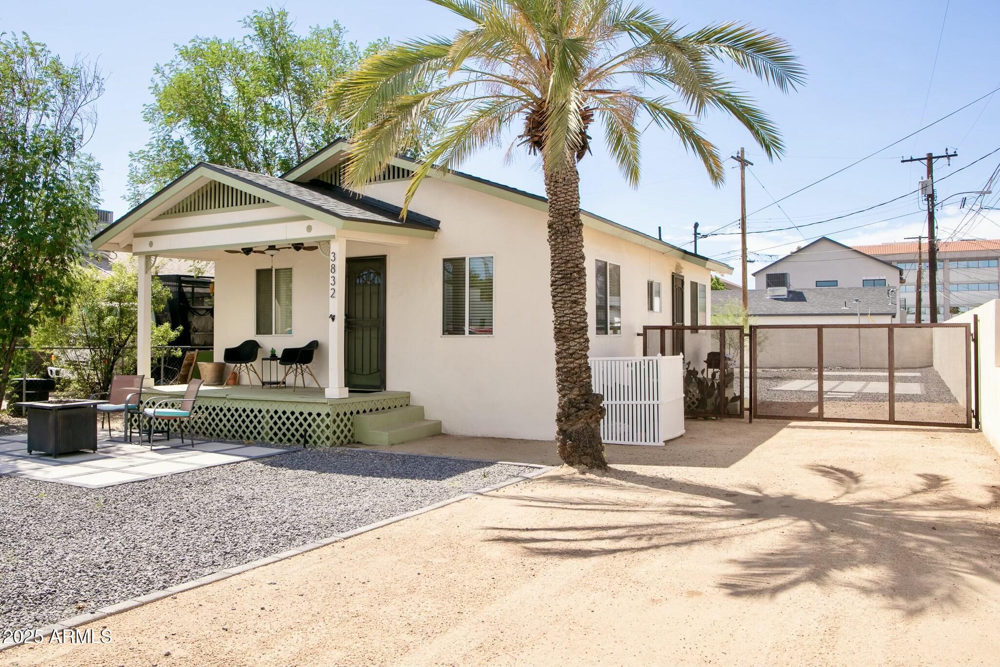 3832 North 9th Street Phoenix, AZ 85014 - Photo 3 of 20 alex_rental_2025-6
