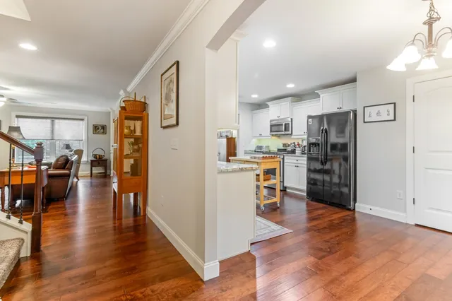 $460,000 | 60 West Lakeview Drive, Duncan, SC 29334