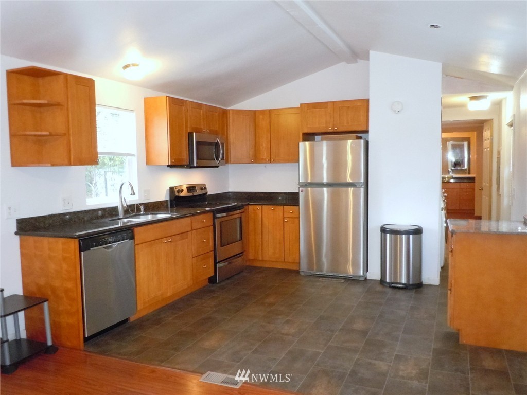 15800 Scandia Road Northwest, Unit 21 Poulsbo, WA 98370 - Photo 2 of 13