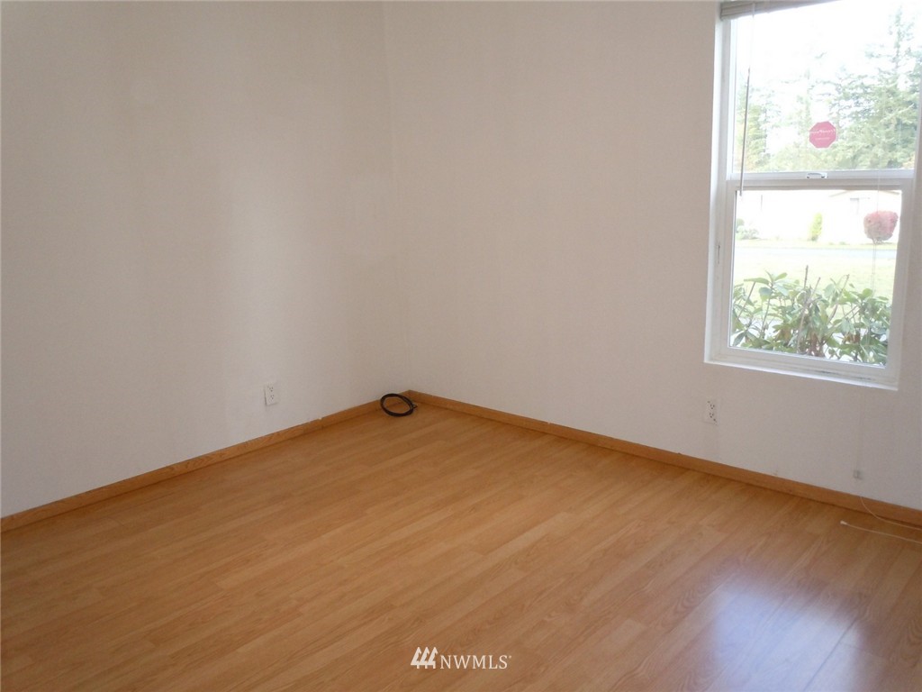 15800 Scandia Road Northwest, Unit 21 Poulsbo, WA 98370 - Photo 9 of 13