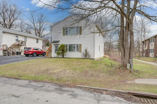 $209,000 | 106 Frank Street, Schenectady, NY 12304