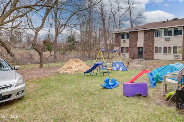 $209,000 | 106 Frank Street, Schenectady, NY 12304