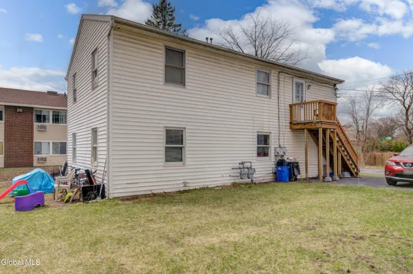 $209,000 | 106 Frank Street, Schenectady, NY 12304