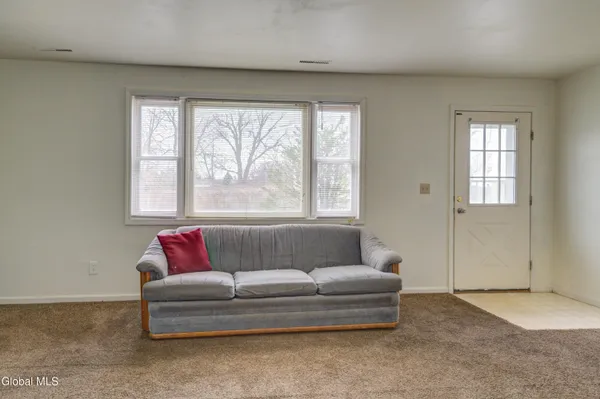 $209,000 | 106 Frank Street, Schenectady, NY 12304