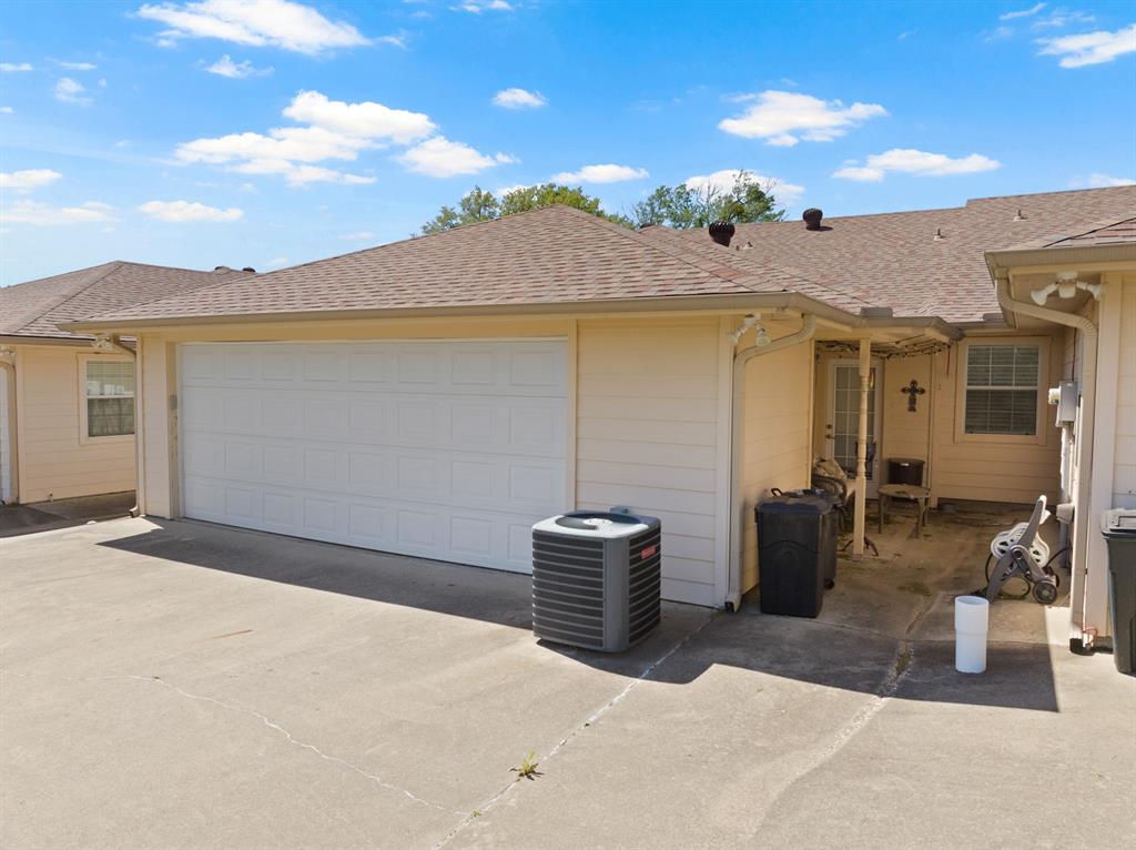 204 Pvt Road Mount Pleasant, TX 75455 - Photo 19 of 26 a view of the patio with couple of furniture and potted plants