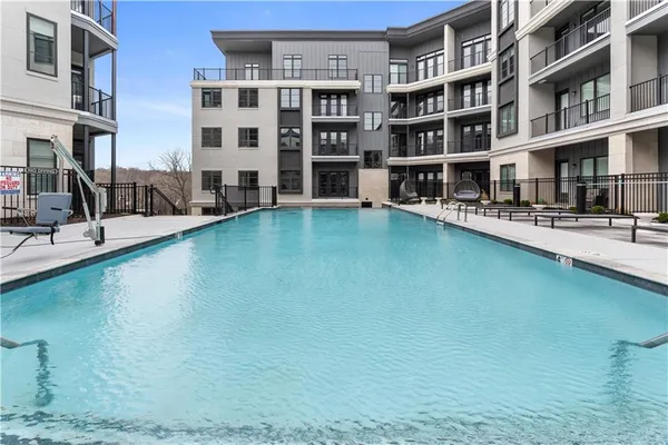 $5,295 | 2106 West 86th Street, Leawood, KS 66206