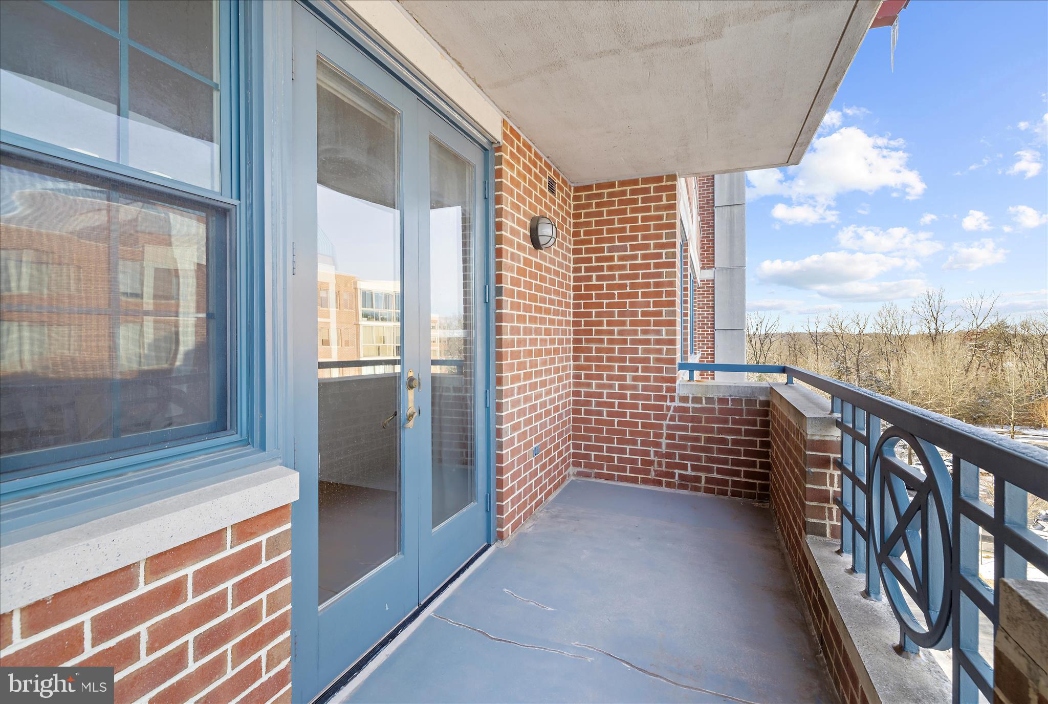 930 Astern Way, Unit 512 Annapolis, MD 21401 - Photo 33 of 58 a view of balcony with wooden floor