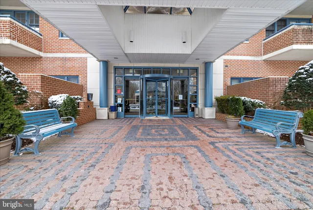 a view of a walk in closet