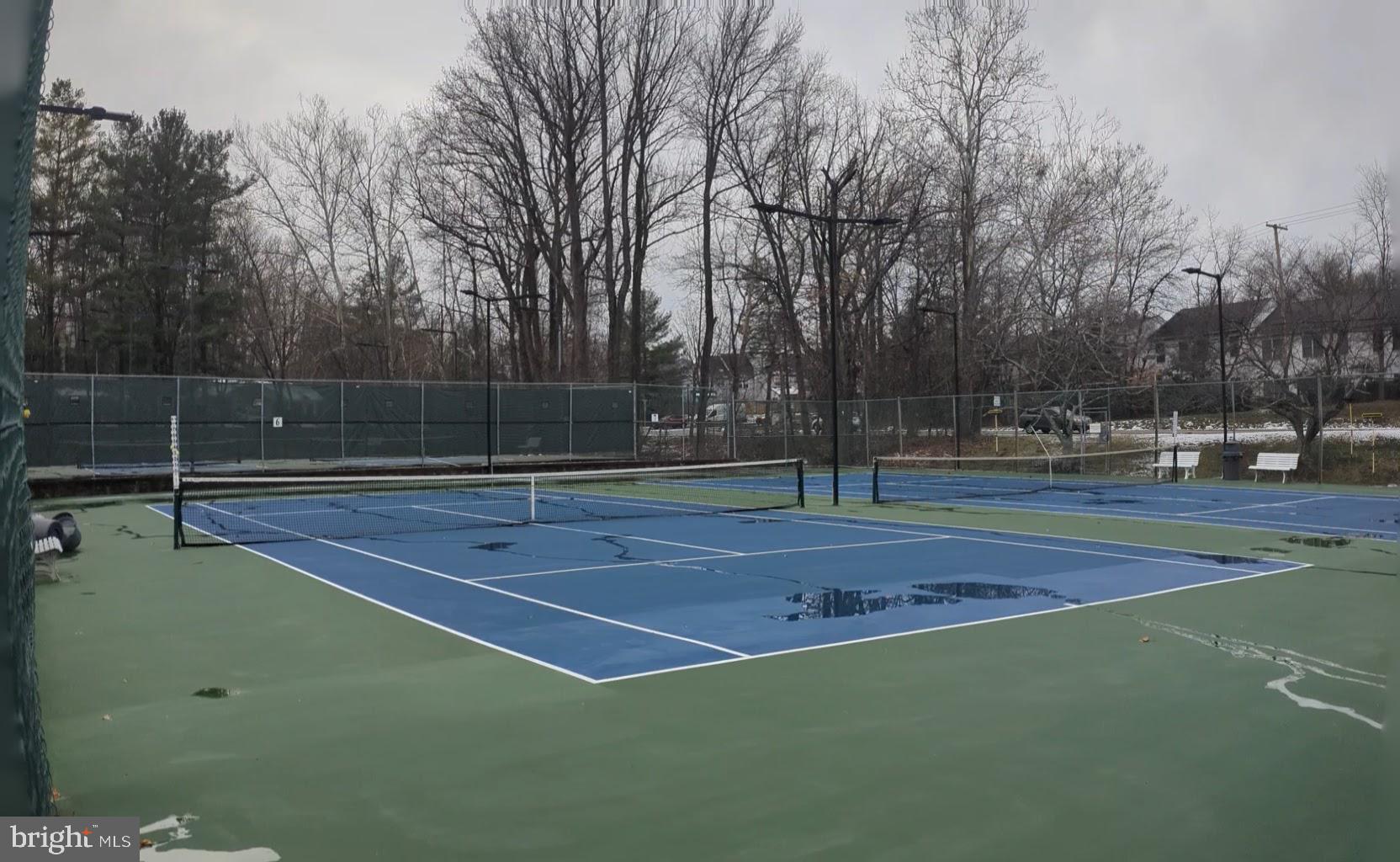 930 Astern Way, Unit 512 Annapolis, MD 21401 - Photo 45 of 58 a view of a tennis court