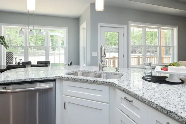 $399,900 | 303 Waldon Drive, Battle Creek, MI 49015