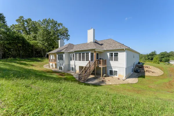 $399,900 | 303 Waldon Drive, Battle Creek, MI 49015