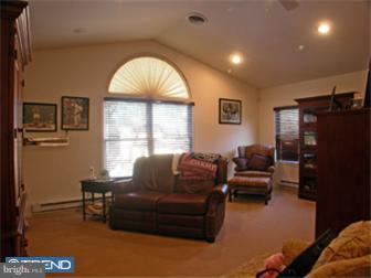 1329 Mettler Road Huntingdon Valley, PA 19006 - Photo 9 of 12 Office / Study
