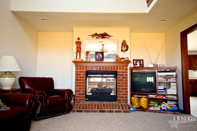 21614 Antwerp Road Woodburn, IN 46797 - Photo 11 of 26