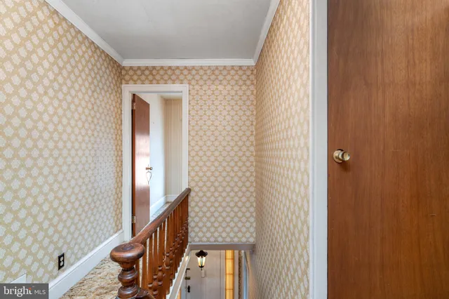 an empty room with window