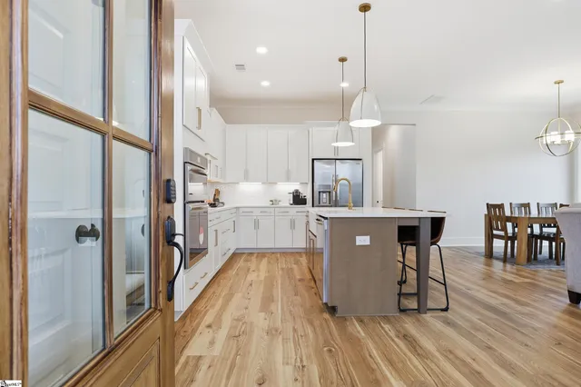 $525,000 | 100 Benjamin Boulevard, Pendleton, SC 29670