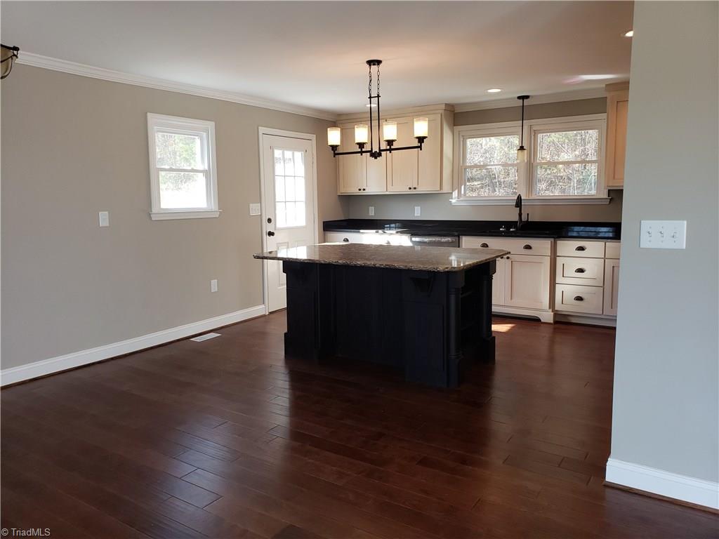 348 Green Valley Road Asheboro, NC 27205 - Photo 5 of 29 Gallery Image 5