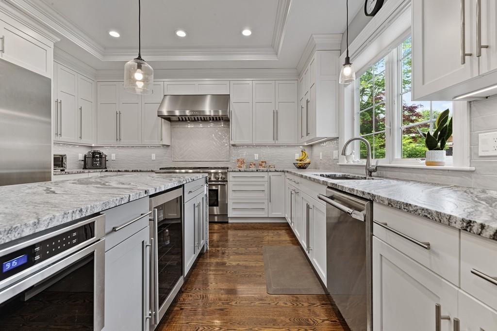 36 Nickerson Road Newton, MA 02467 - Photo 10 of 28