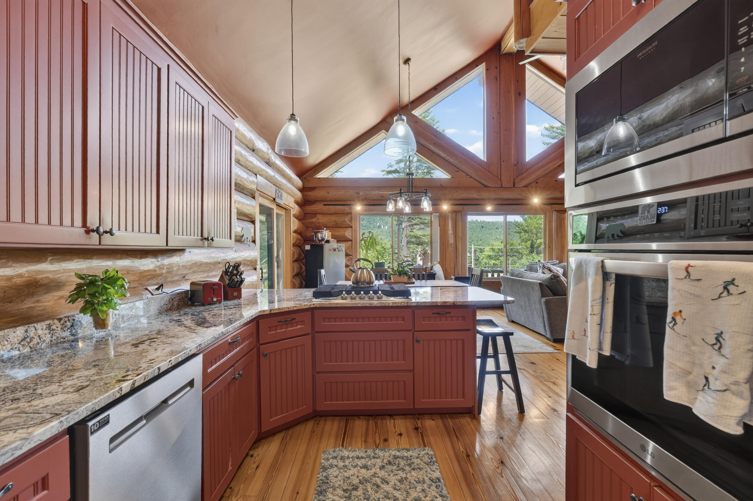 18 Franklin Road, Unit 4 Newry, ME 04261 - Photo 15 of 65 19_18franklin-11