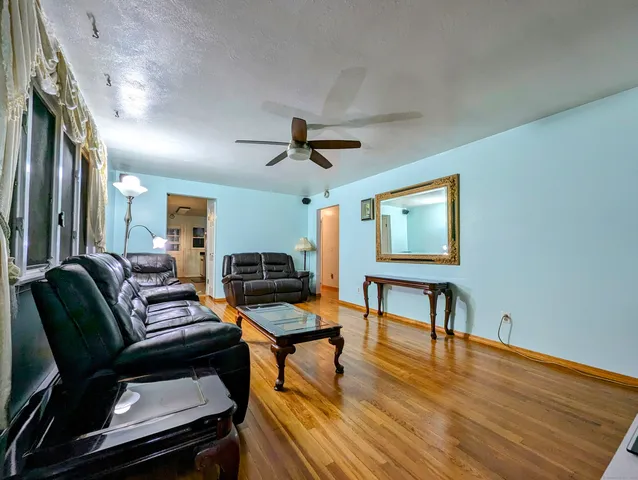 $2,900 | 14 Stuart Drive, Danbury, CT 06811