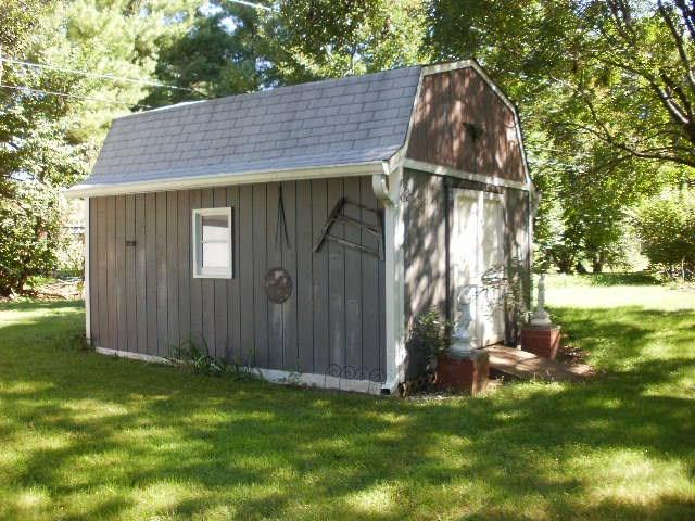 3928 Fairview Road Greenwood, IN 46142 - Photo 19 of 21 Gallery Image 19