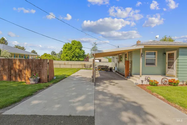 $315,000 | 627 Park Avenue, Unit B, Lewiston, ID 83501