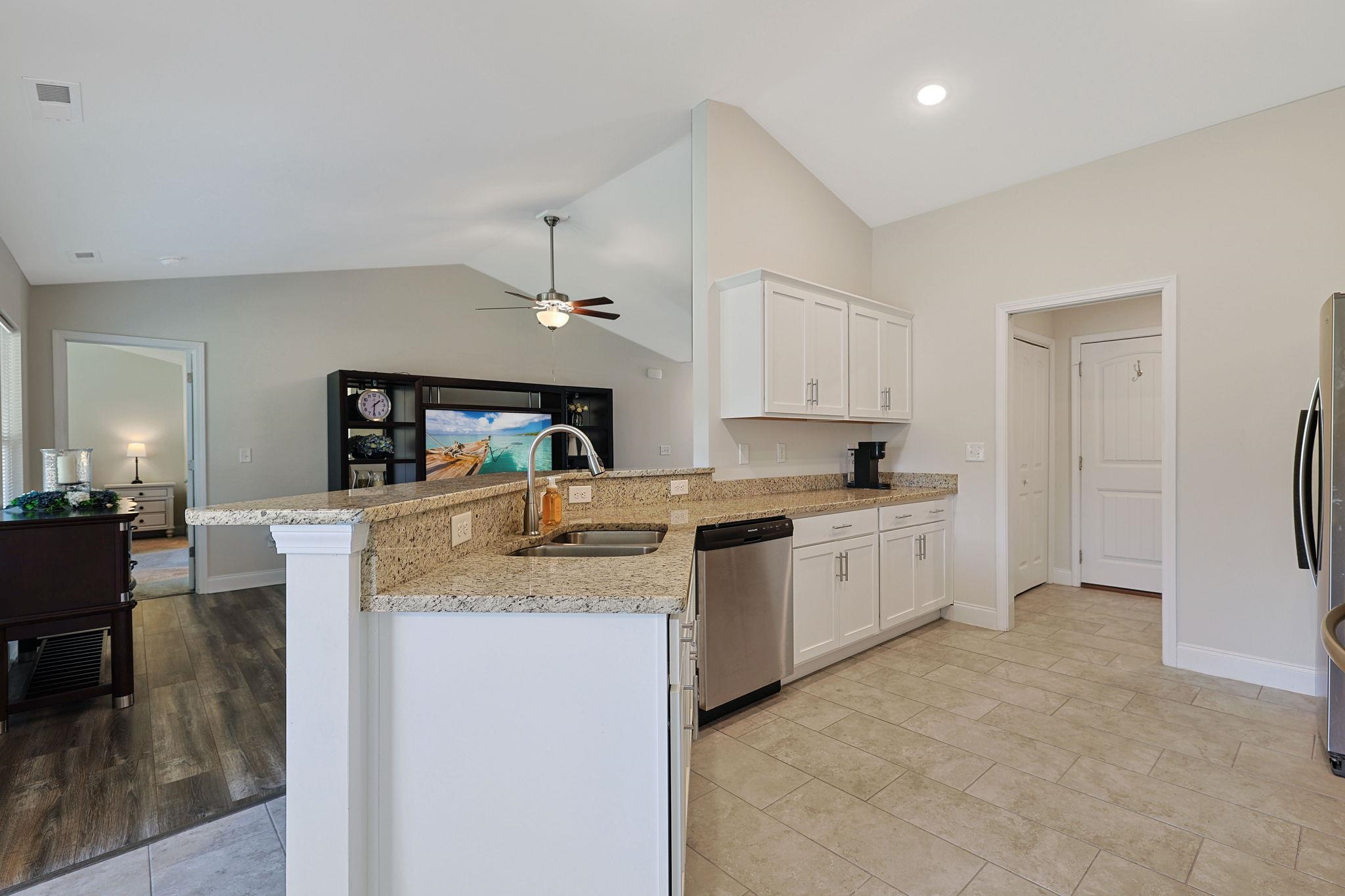 112 Ringding Drive Conway, SC 29526 - Photo 6 of 28